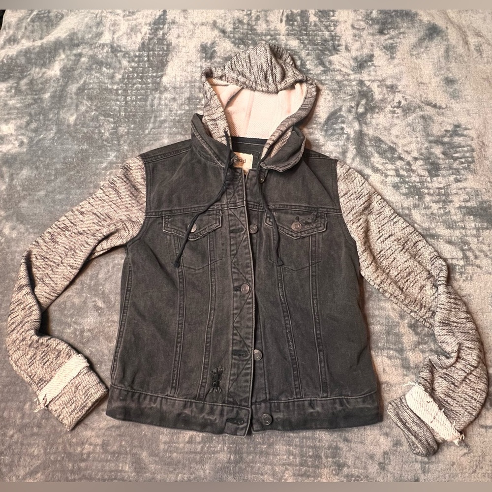 Mudd Black Hooded Demi Distressed Jacket Girls‎ Size Small Black And Gray